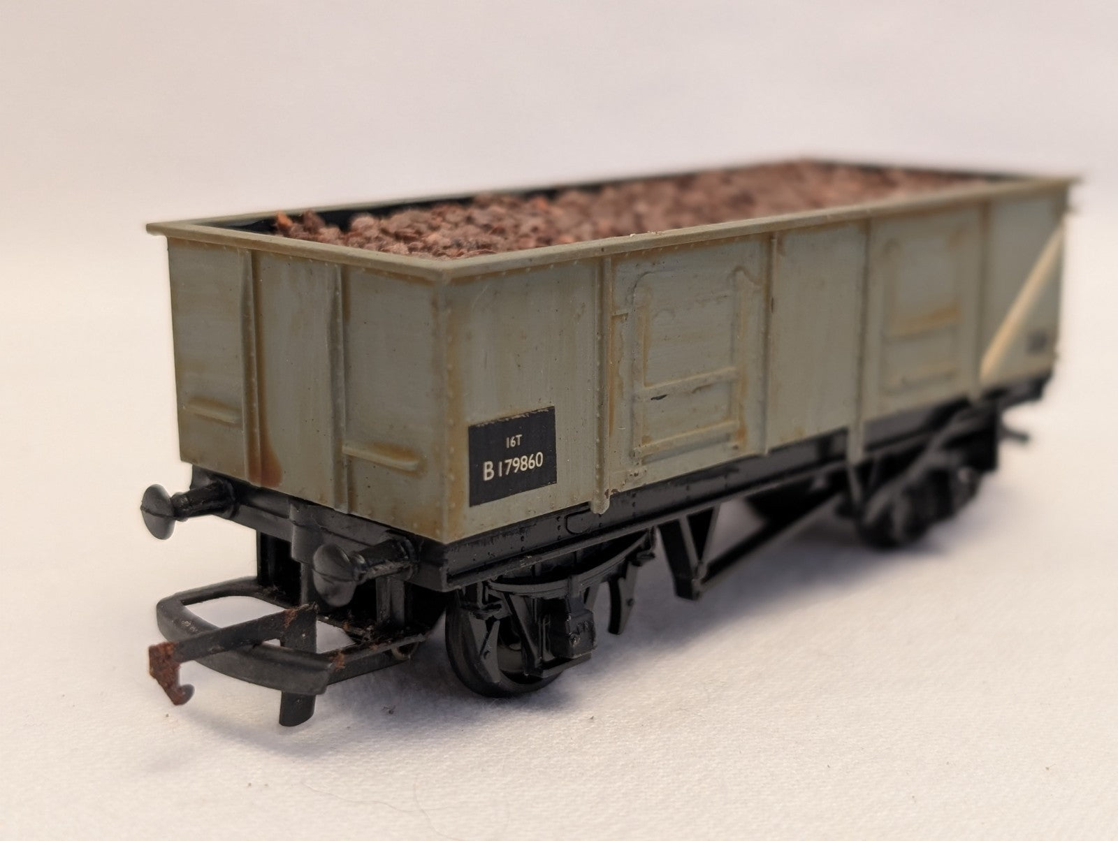 Tri-ang OO Gauge 16-Ton Mineral Wagon Wagons B179860 BR Grey R.12