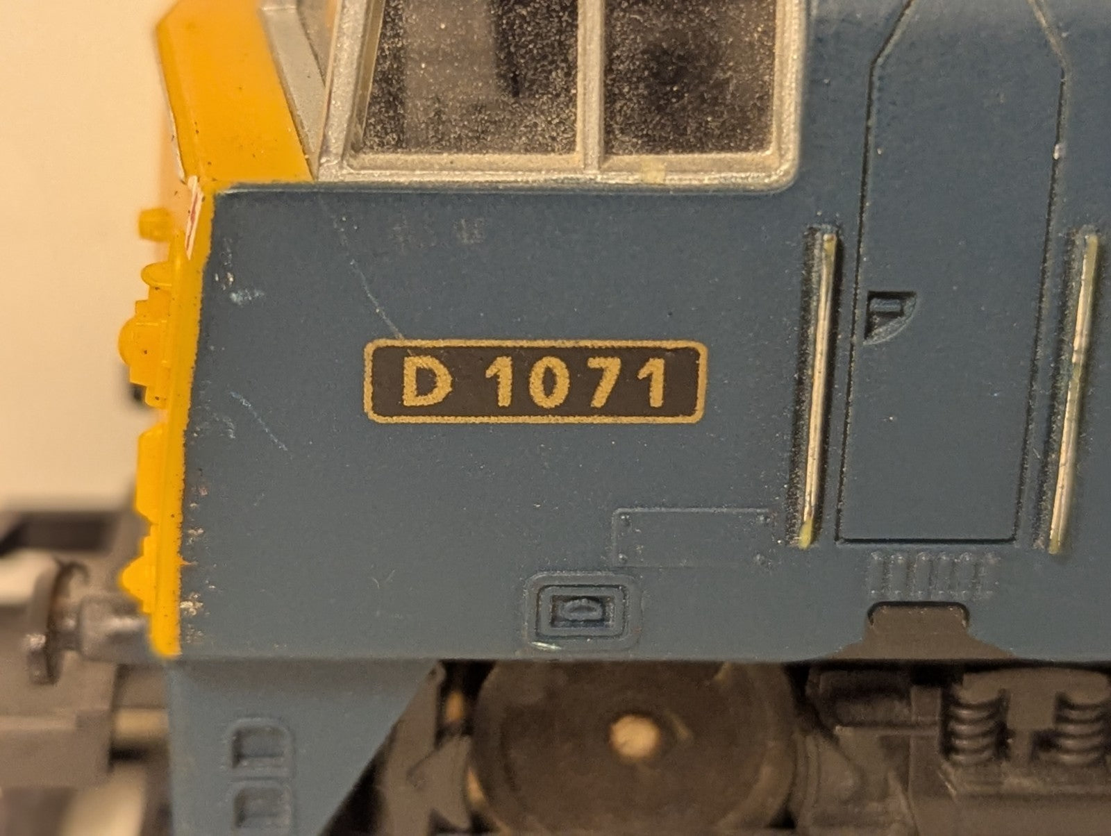 Lima OO Gauge Class 52 Western Renown Diesel Locomotive D1071 BR Blue