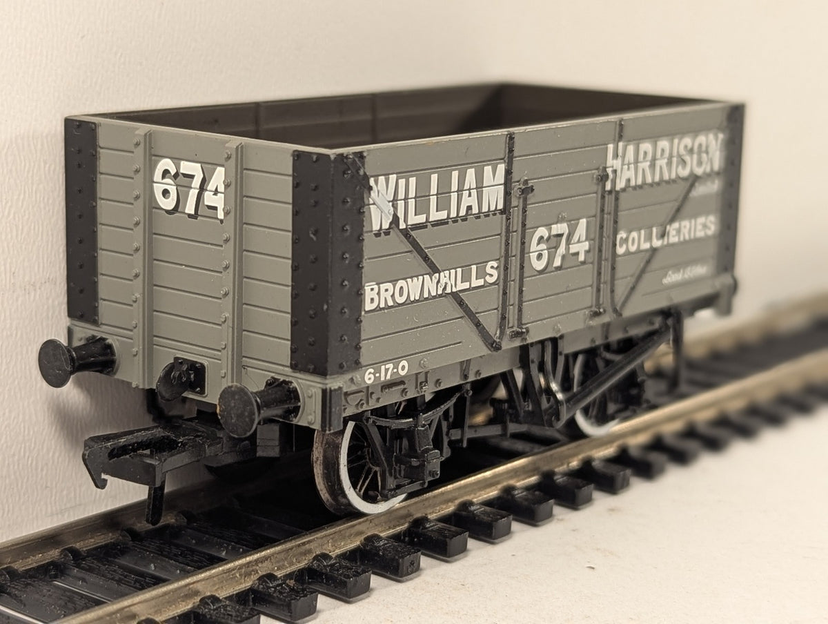 Bachmann OO Gauge 15 Ton Slope Sided Wagon Goods Wagon 674