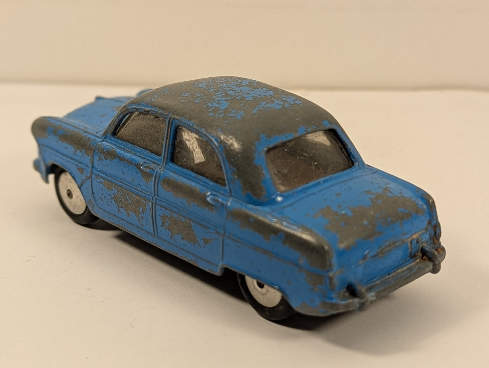 Corgi Toys Ford Consul 1:43 Scale - Chipped Paint