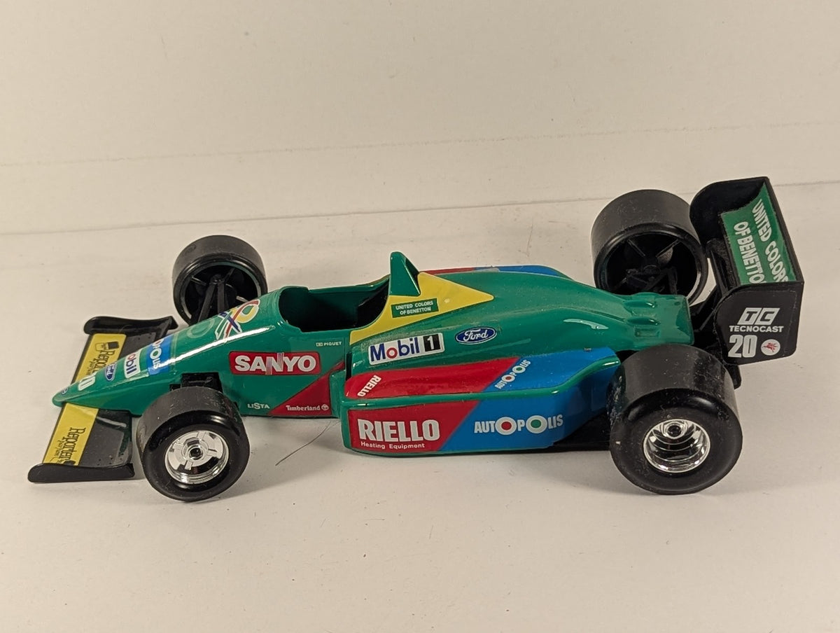 Bburago 1:24 Benetton Ford B188 Die-cast Model Car 20