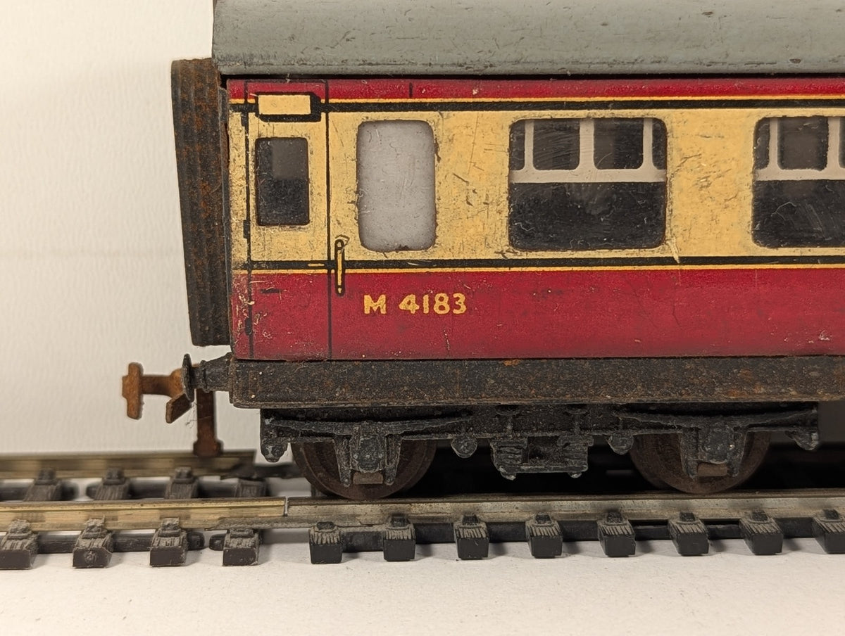 Hornby Dublo OO Gauge BR Carmine and Cream Corridor Coach Passenger Coach M 4183