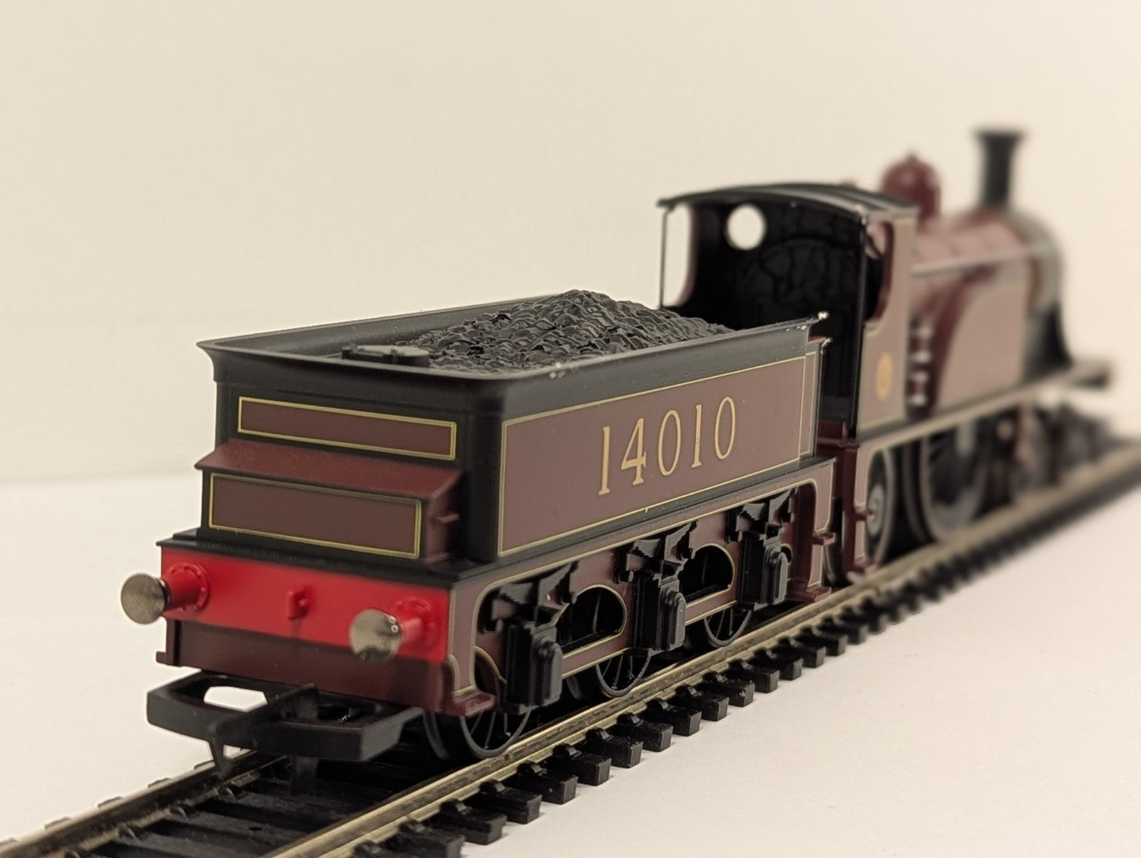 Hornby OO Gauge Midland Single 4-2-2 Steam Locomotive 14010 LMS Crimson