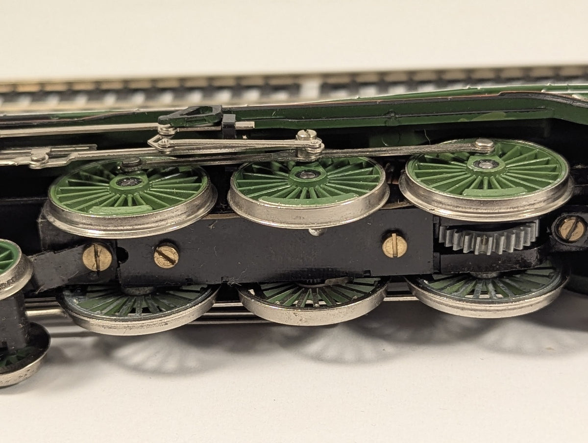 Hornby OO Gauge Class A3 4-6-2 'Flying Scotsman' Steam Locomotive 4472