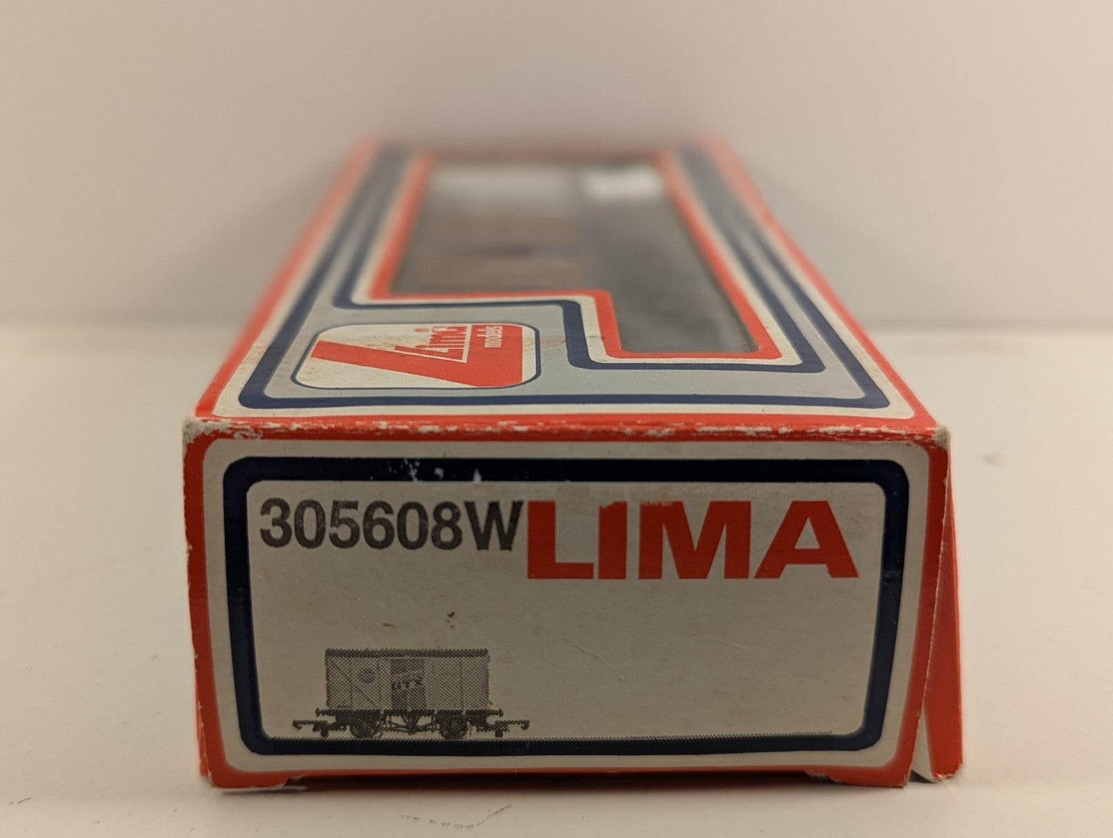 Triang/Hornby R11A OO Gauge BR Sliding Door Vent Van