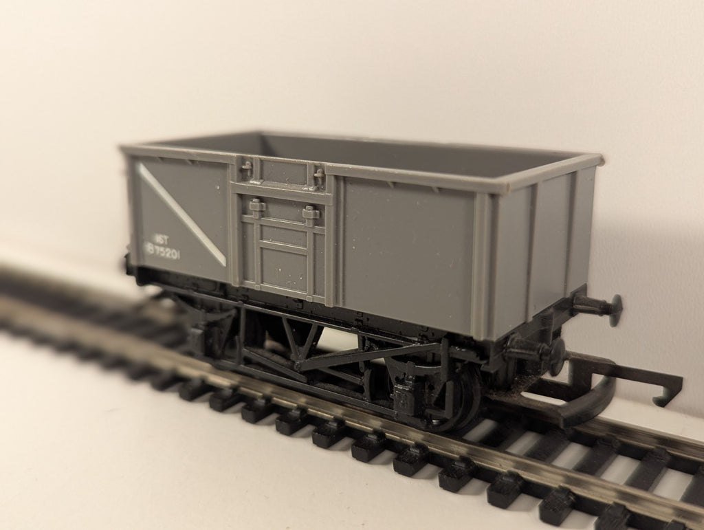 Hornby BR 16-Ton Steel Mineral Wagon B875201 – OO Gauge