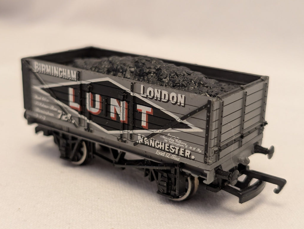 Bachmann OO Gauge 7 Plank Wagon Goods Wagon 724 Lunt