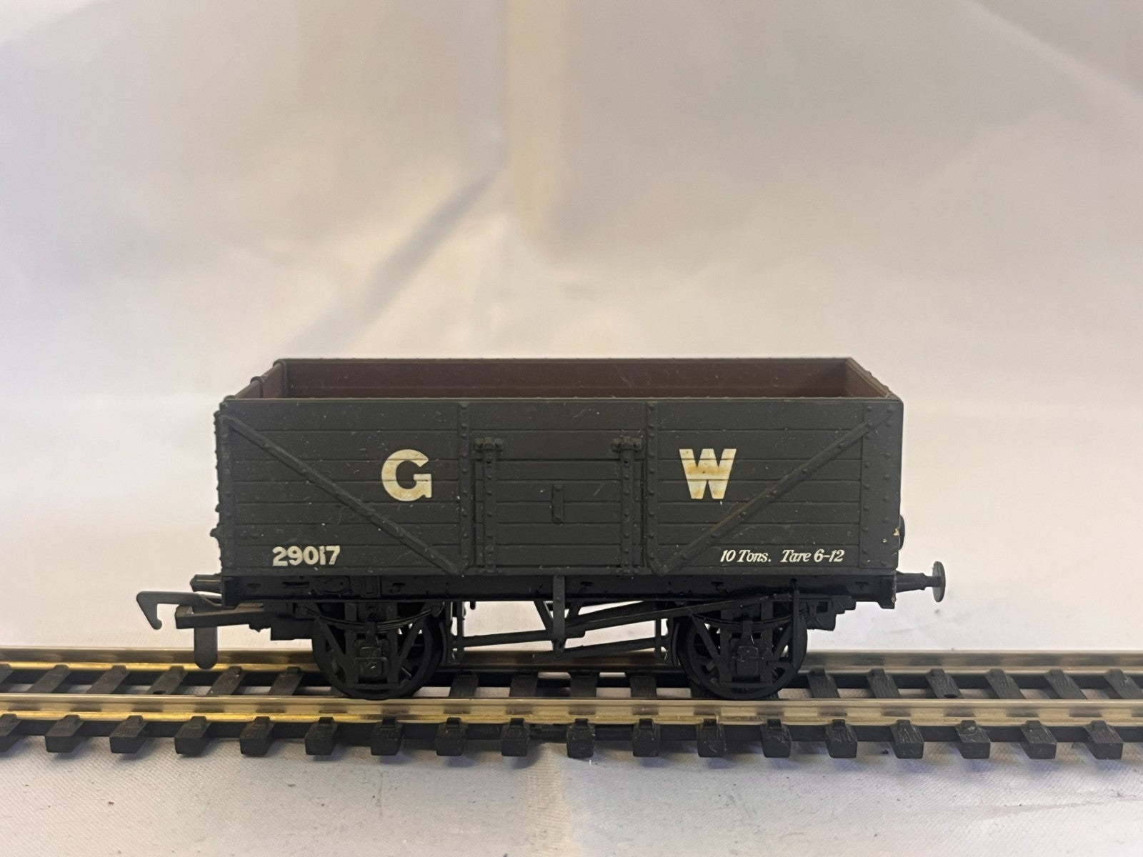 Airfix GMR OO Gauge 7 Plank Open Mineral Wagon GWR Grey