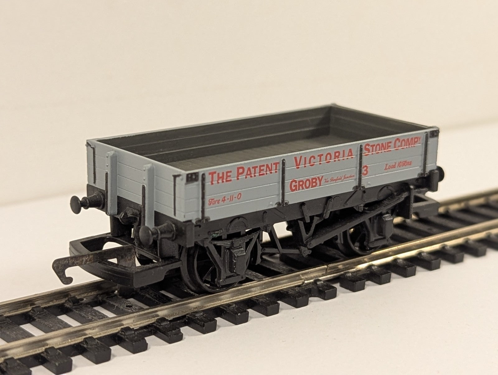 Hornby R151 OO Gauge Groby Victoria Stone Company Wagon