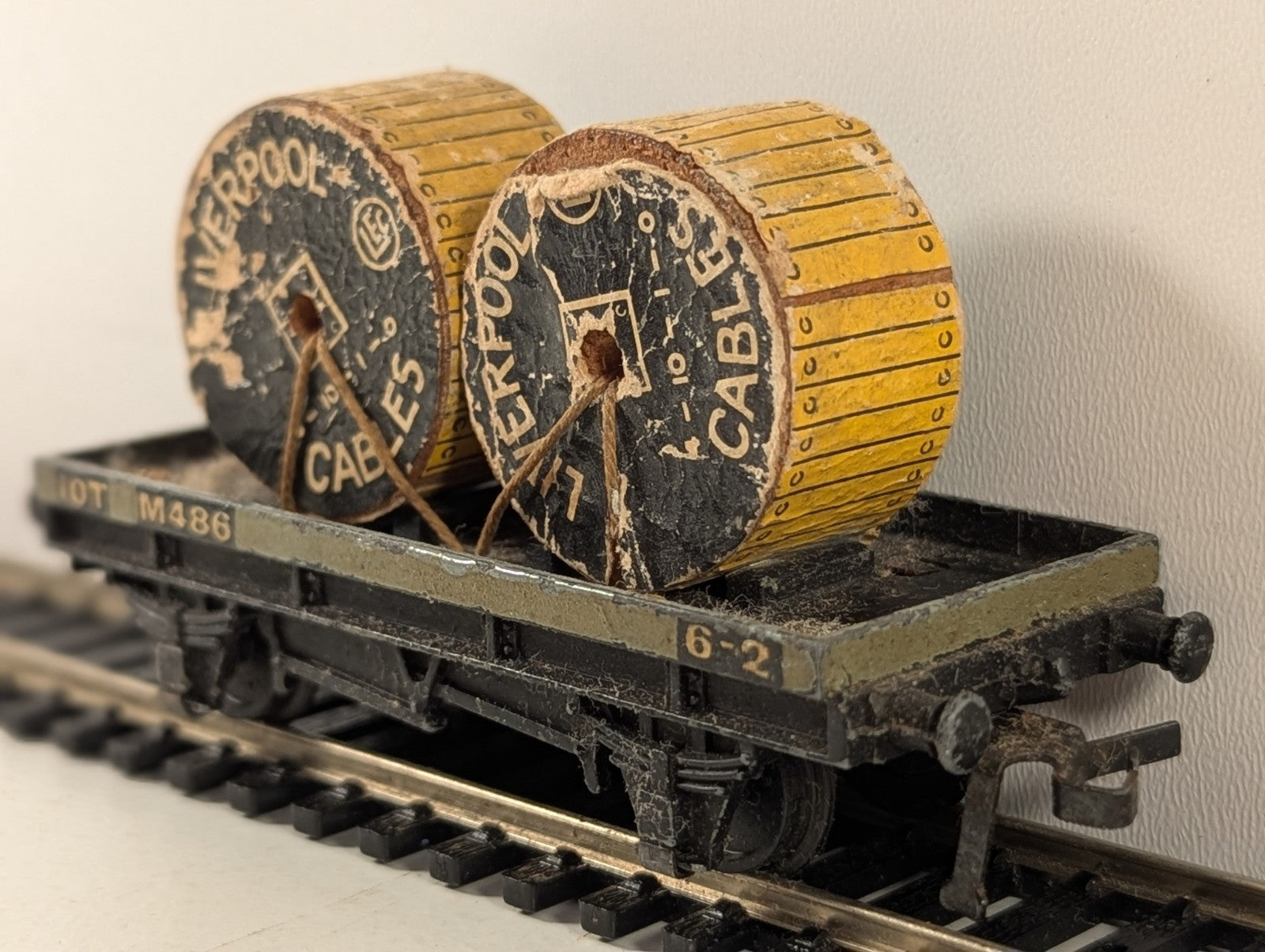 Hornby Dublo 32086 Liverpool Cables 10 Ton Low Sided Wagon OO Gauge