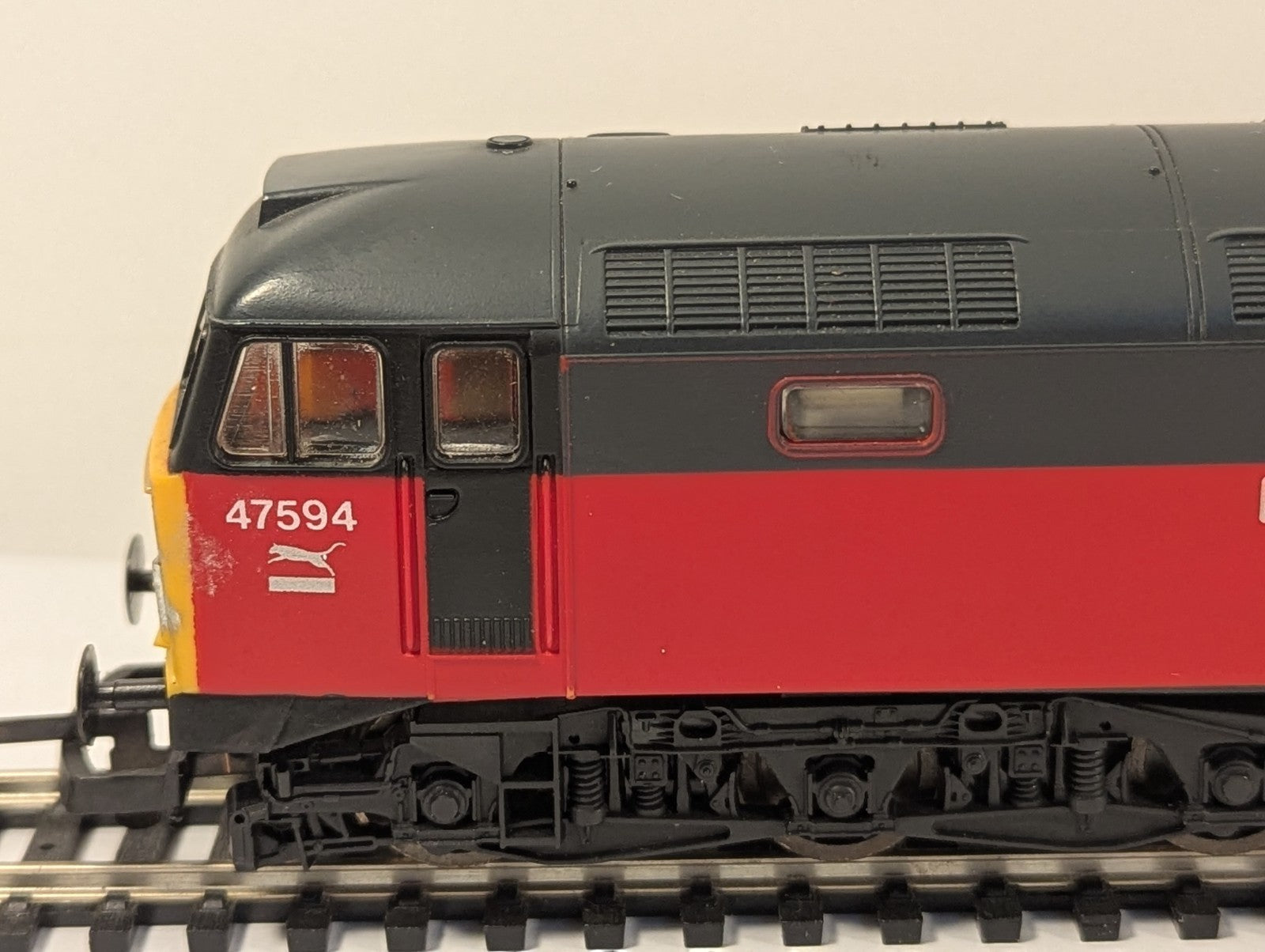 Lima L104314 OO Gauge Class 47 “Resourceful” RES Livery