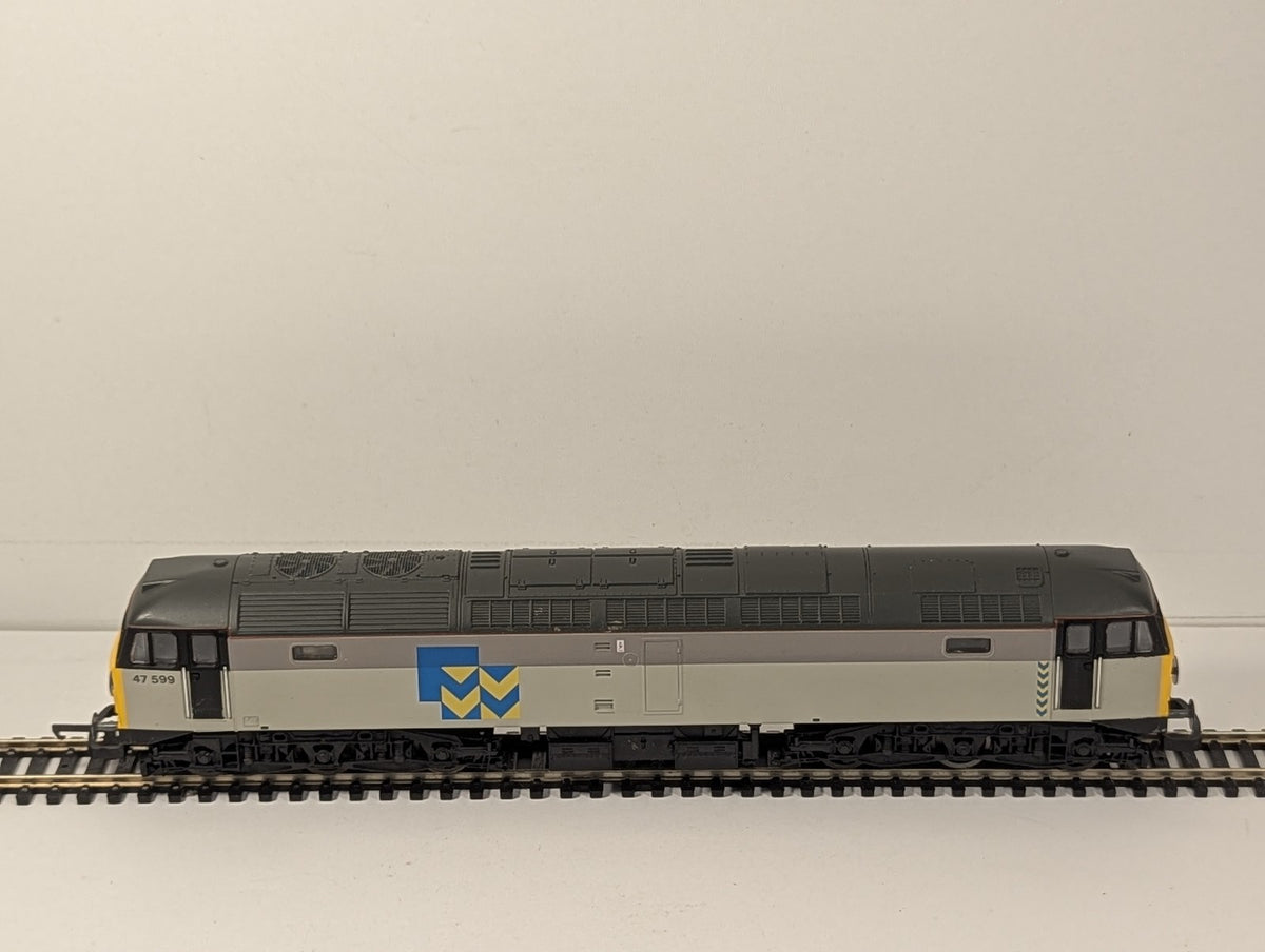Lima OO Gauge Class 47 Diesel Locomotive 47 599 Mainline Freight