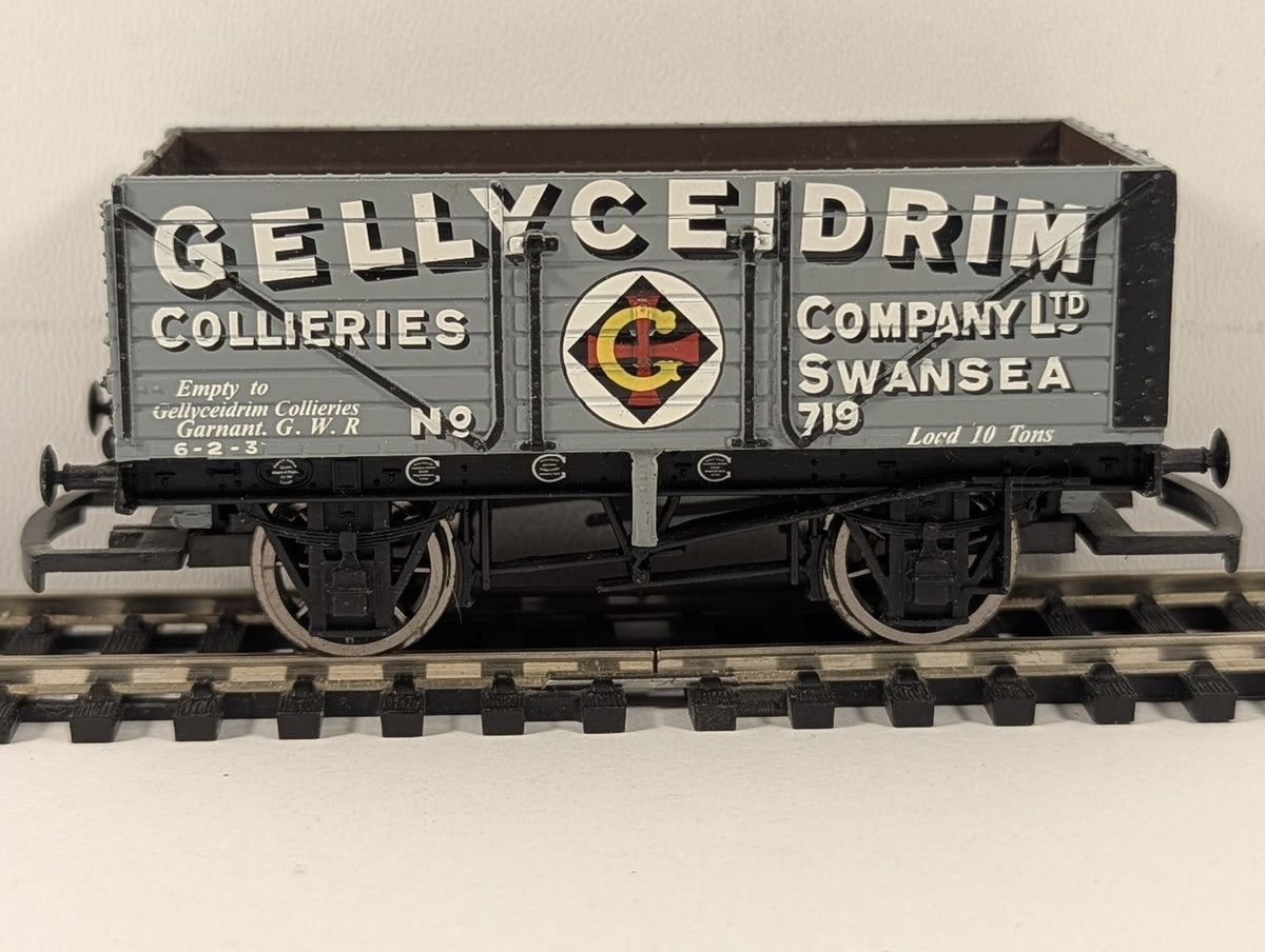 Hornby OO Gauge Gellyceidrim Collieries 7 Plank Wagon Goods Wagon 719