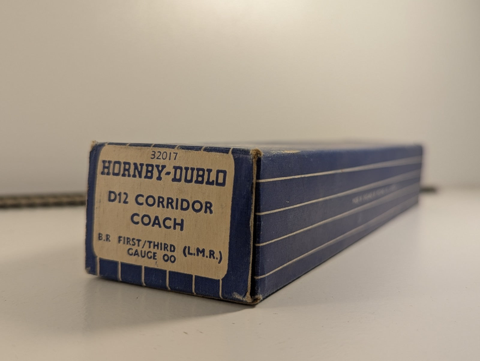 Hornby Dublo 32017 OO Gauge LMR D12 Corridor Coach - Boxed