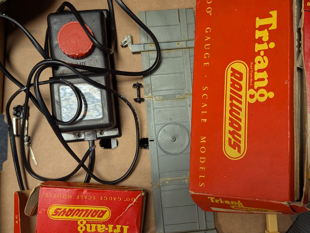 OO Gauge Job Lot of Model Railway Spares