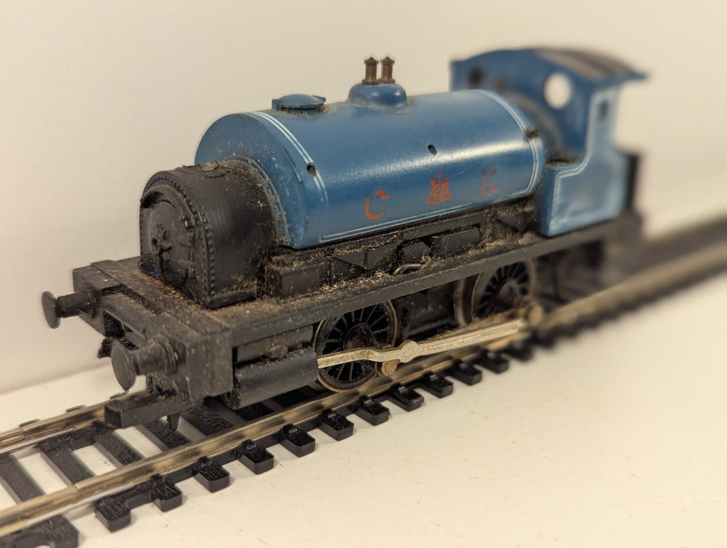Hornby OO Gauge Caledonian Railway 0-4-0 Saddle Tank Spares or Repair