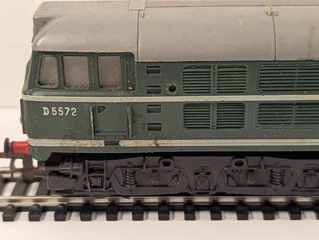 Tri-ang Hornby R357 OO Gauge Class 31 Diesel Locomotive