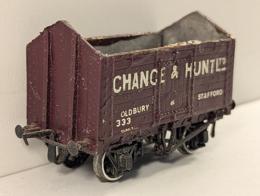 OO Gauge 7-Plank Peaked End Wagon Goods Wagon 333 Chance & Hunt Maroon