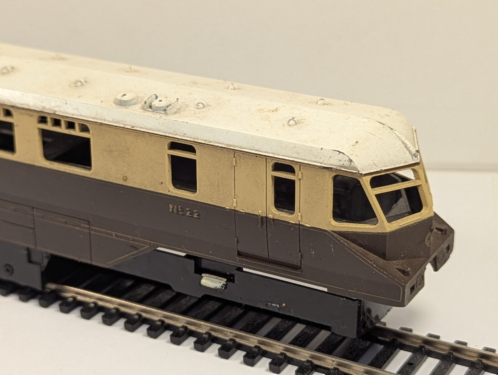 Lima OO Gauge GWR Diesel Railcar No. 22 Chocolate & Cream - Spares
