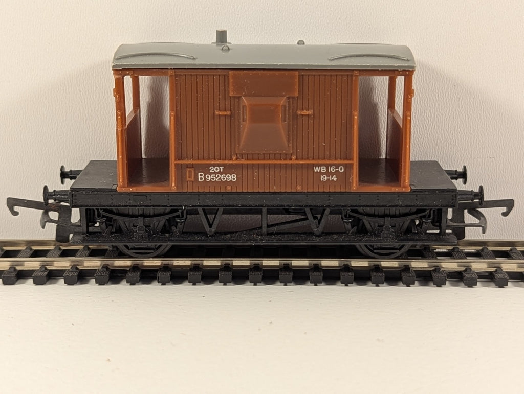 Hornby RailRoad – BR 20 Ton Brake Van (OO Gauge)