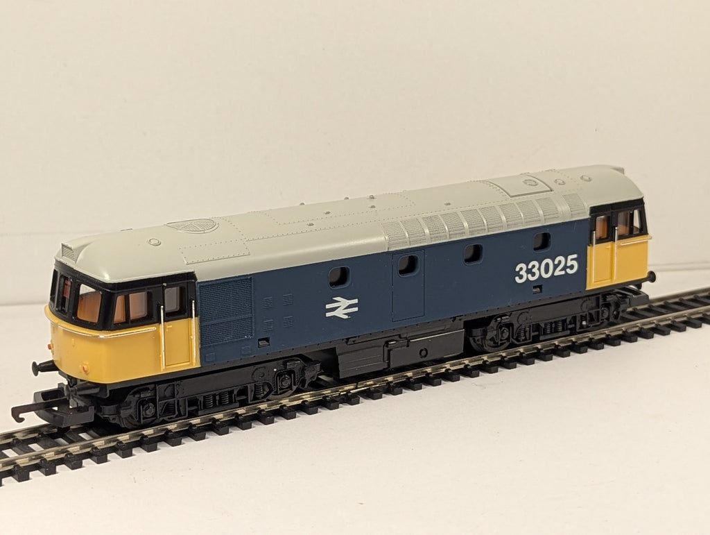 Lima OO Gauge Class 33 Diesel Locomotive 33025 BR Blue 205115 MWG
