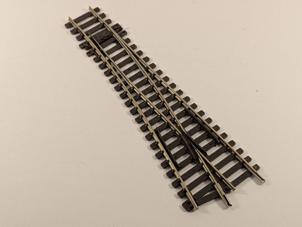 Peco OO Gauge Streamline Small Radius Right Hand Turnout