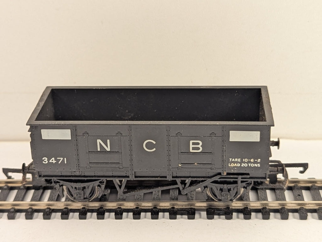 Hornby OO Gauge R239 NCB 20-Ton Mineral Wagon 3471