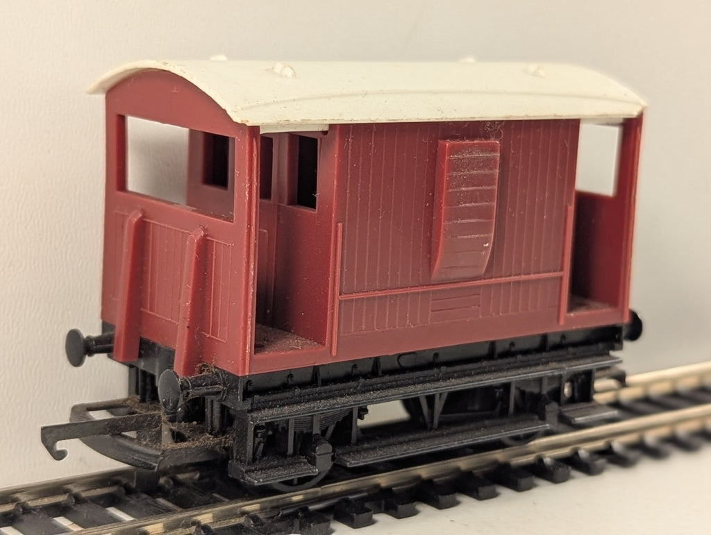 Tri-ang R16 20-Ton Brake Van