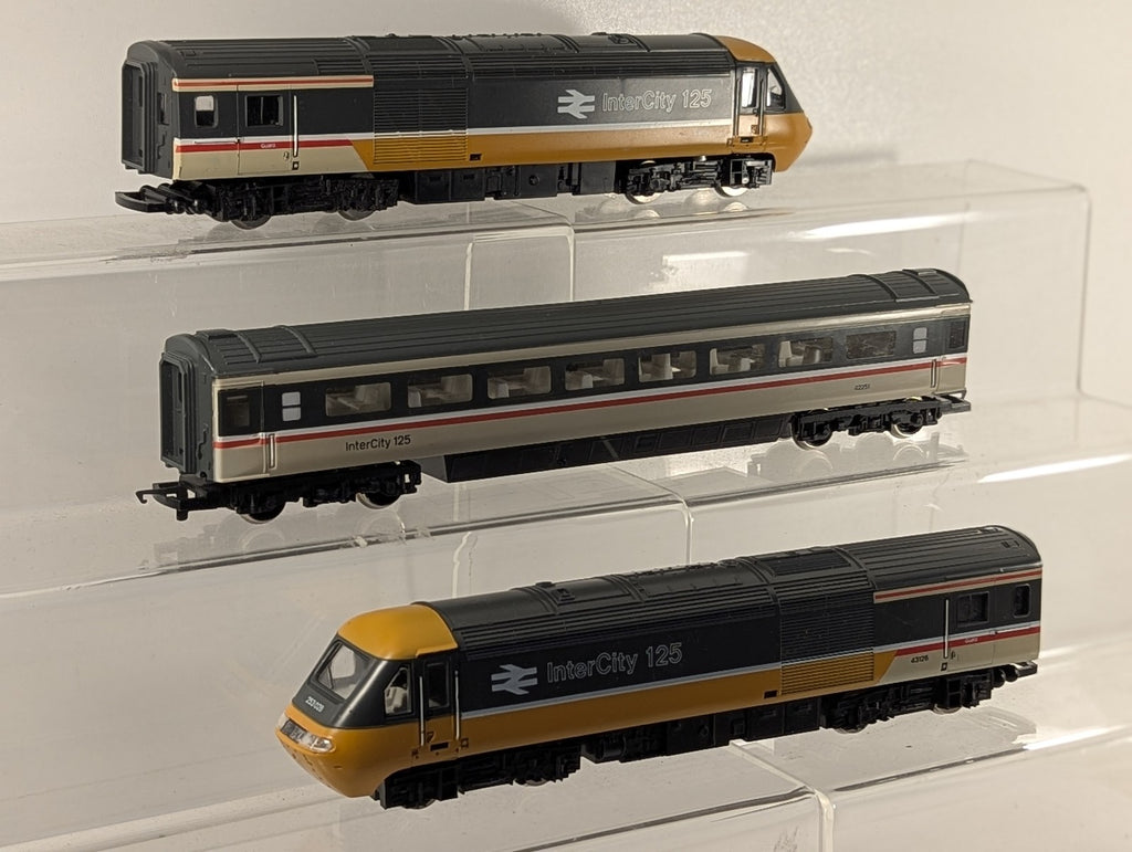 Hornby OO Gauge Class 43 High Speed Train Pack InterCity 125 43125 / 43126
