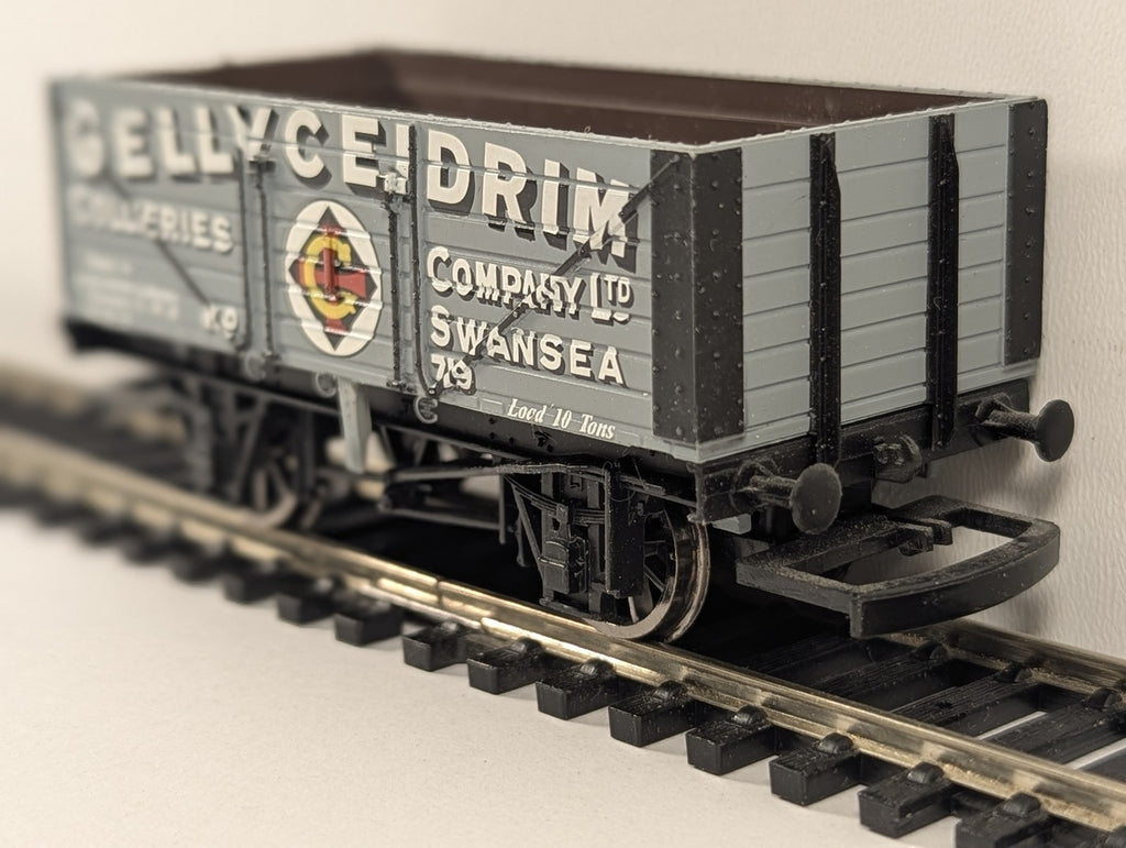 Hornby OO Gauge Gellyceidrim Collieries 7 Plank Wagon Goods Wagon 719