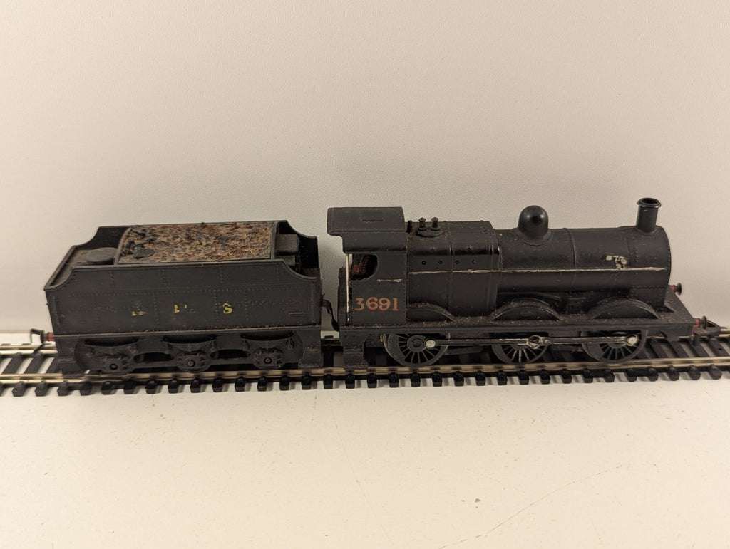 Tri-ang OO Gauge LMS Class 4F Black Steam Locomotive (Repainted) Needs Attention