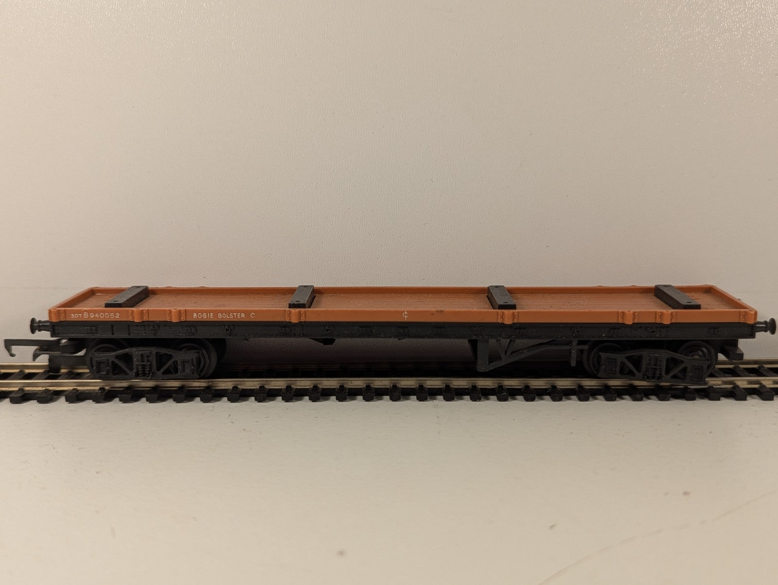 Tri-ang OO Gauge Brown Bogie Bolster Flatbed Wagon