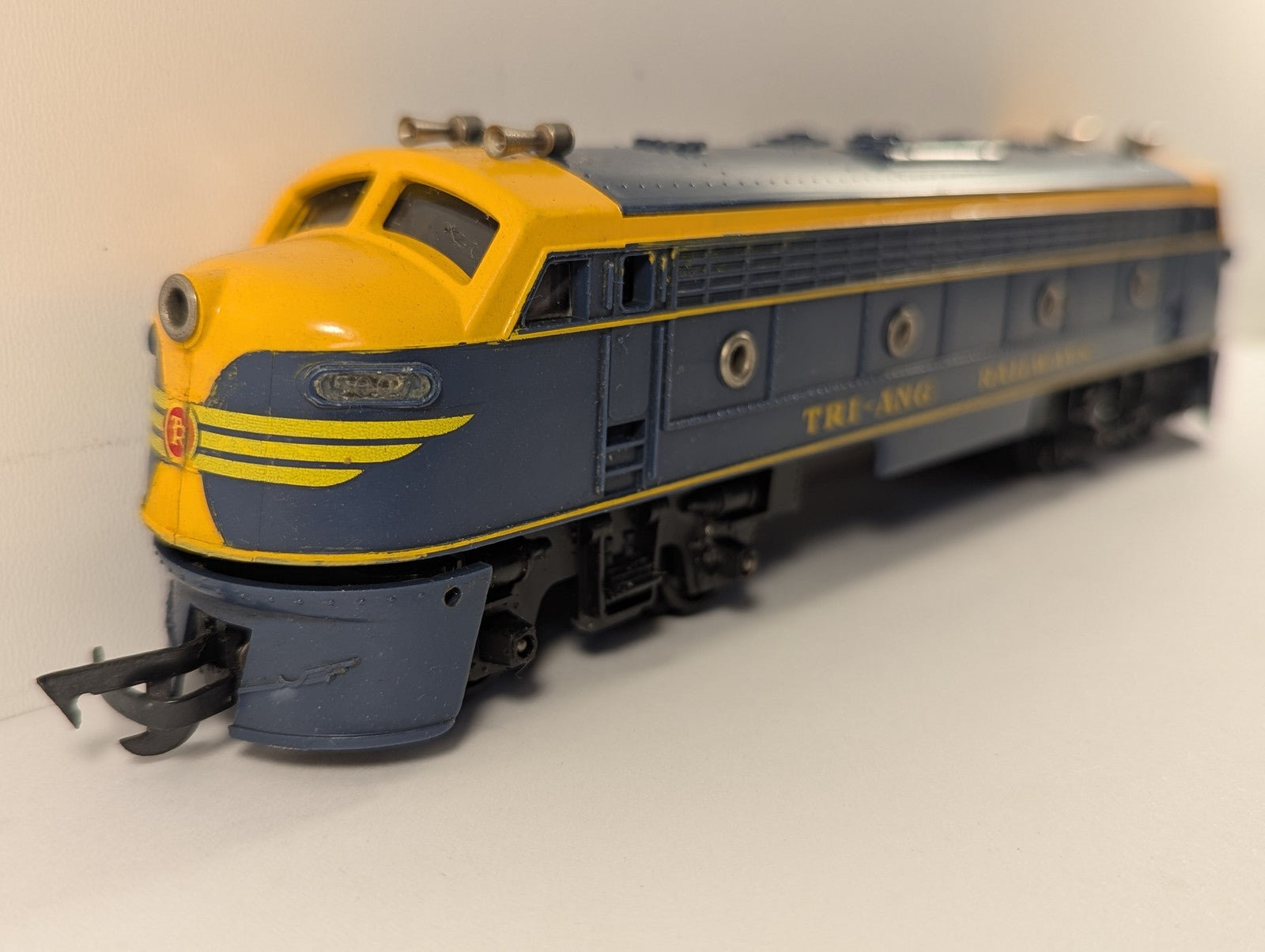 Tri-ang OO Gauge Transcontinental Double Ended Diesel Locomotive 5007