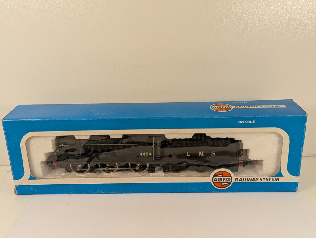 Airfix LMS Class 4F 0-6-0 Steam Locomotive No. 54122 - Boxed