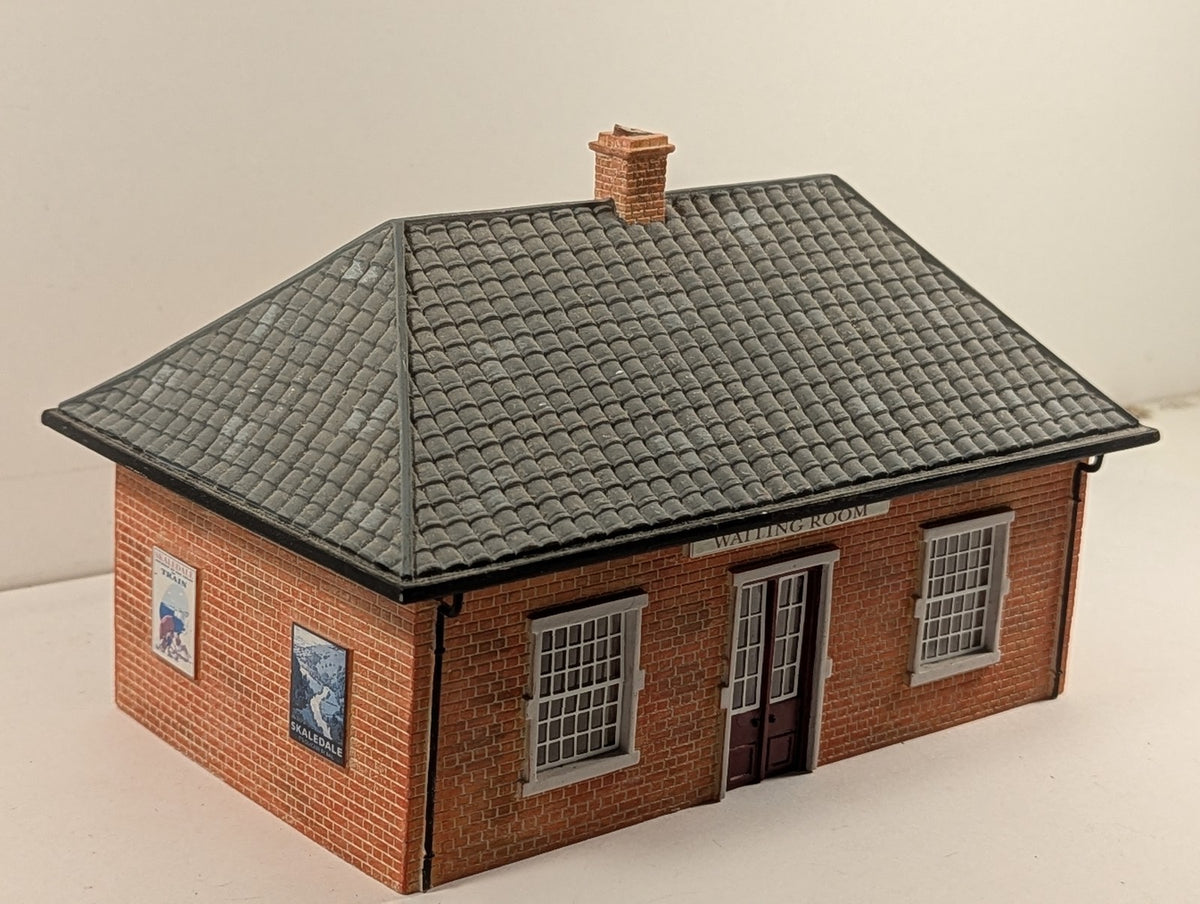 Hornby OO Gauge Skaledale Waiting Room Building Red Brick