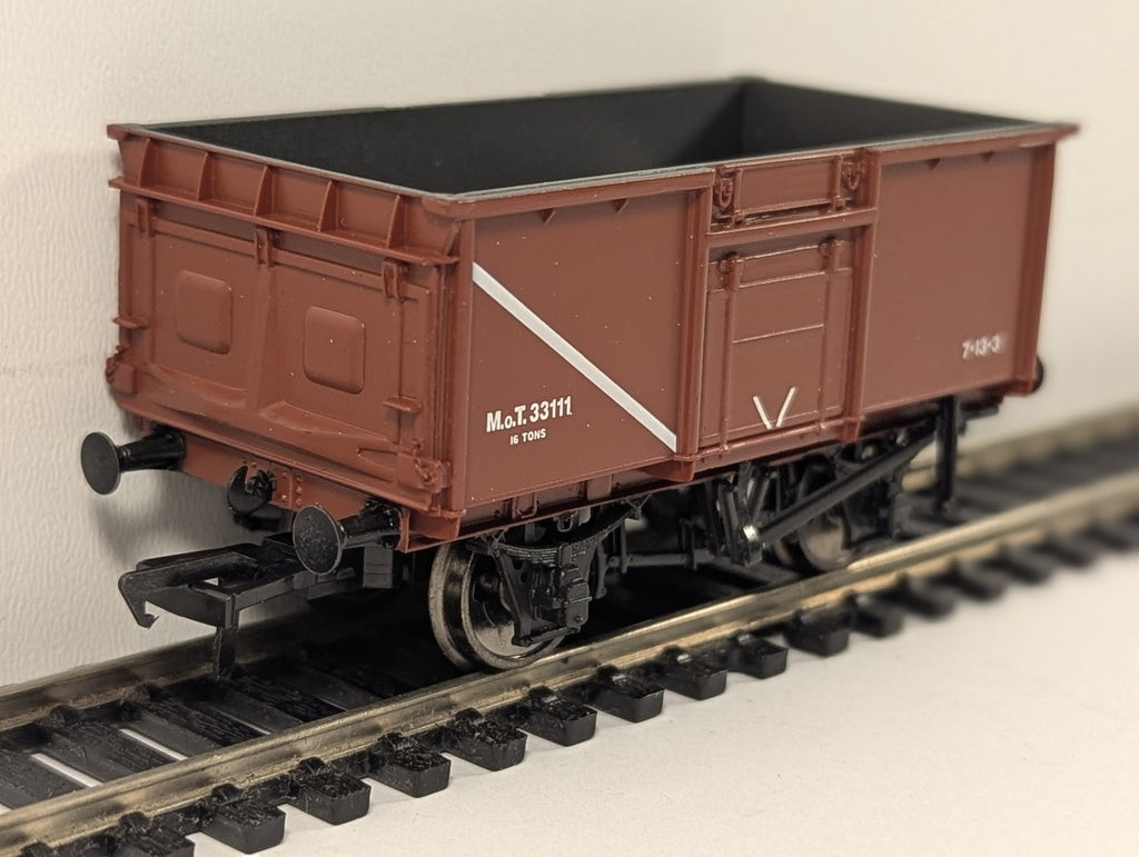 Bachmann OO Gauge 16T Steel Mineral Wagon Goods Wagon M.o.T. 33111 MoT Bauxite