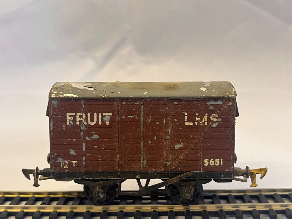 Graham Farish LMS 12 Ton Fruit Van