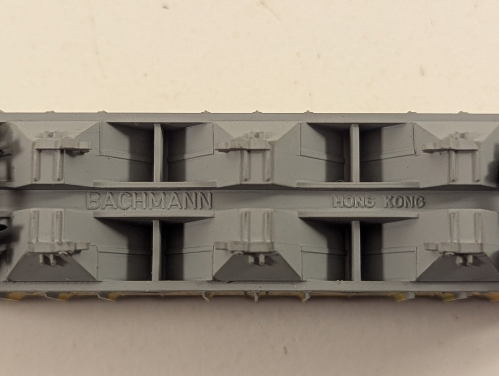 Bachmann N Gauge Avisun 47ft Covered Hopper