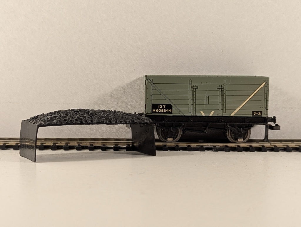 Hornby Dublo 32030 OO Gauge BR Grey High Sided Coal Wagon with coal load - Boxed