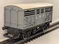 Hornby OO Gauge LMS Cattle Wagon Goods Wagon 23716 LMS Grey R237