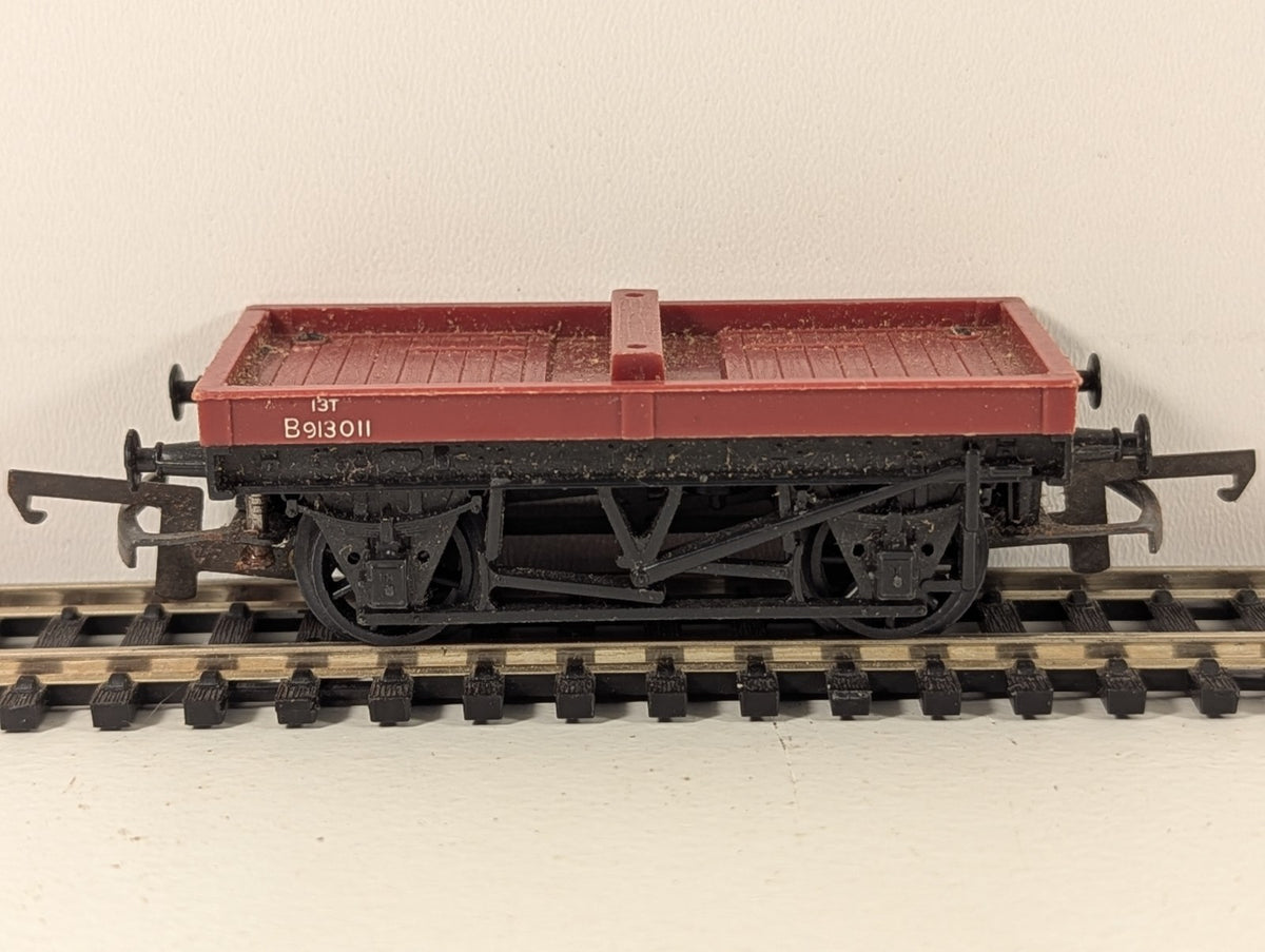 Tri-ang Railways OO Gauge BR Bolster Wagon B913011