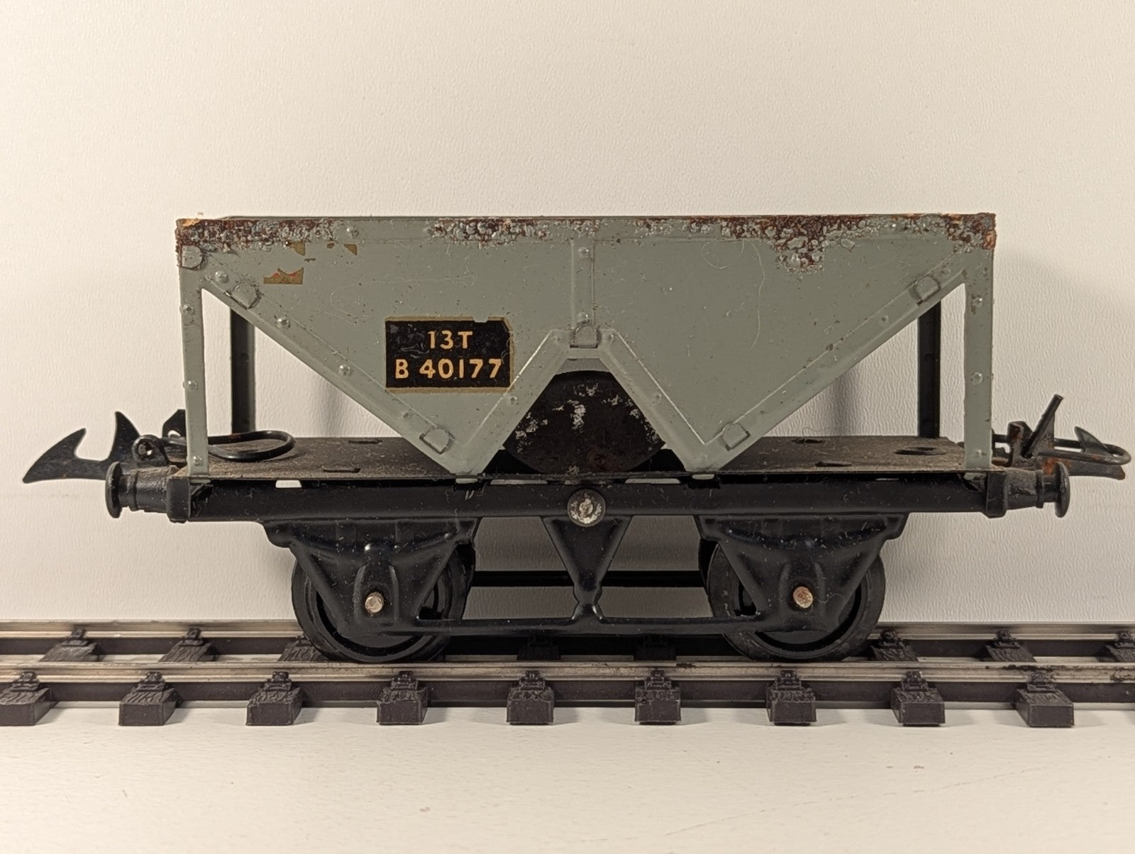 Hornby B 40177 O Gauge Tinplate 13T Hopper Wagon