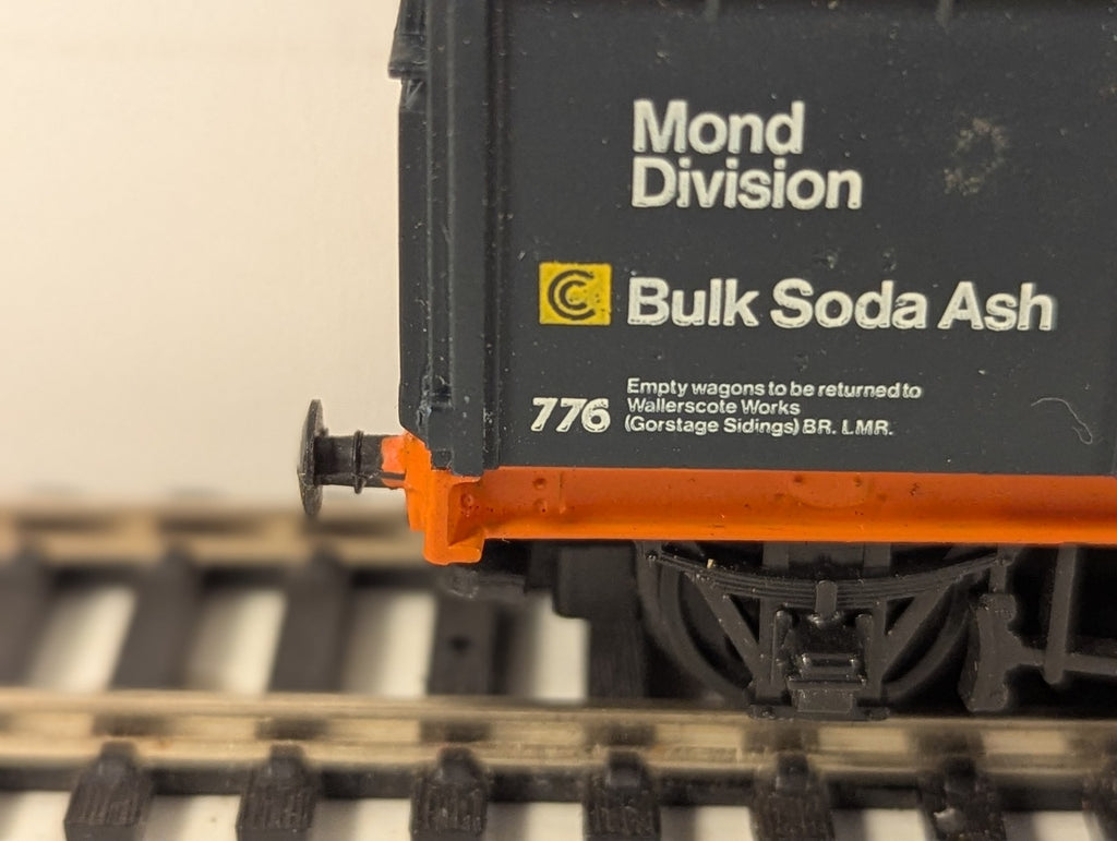 Mainline OO Gauge 7 Plank Mond Division Bulk Soda Ash Wagon Goods Wagon 776