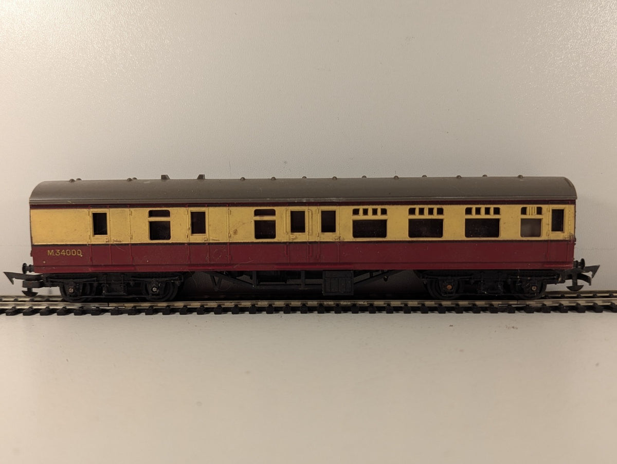 Tri-ang OO Gauge BR Main Line Brake Second Coach Passenger Coach