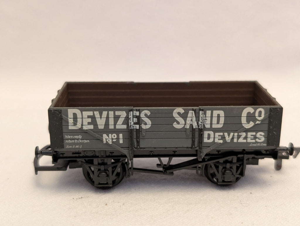 Airfix OO Gauge Devizes Sand Co. 5 Plank Open Wagon Goods Wagon