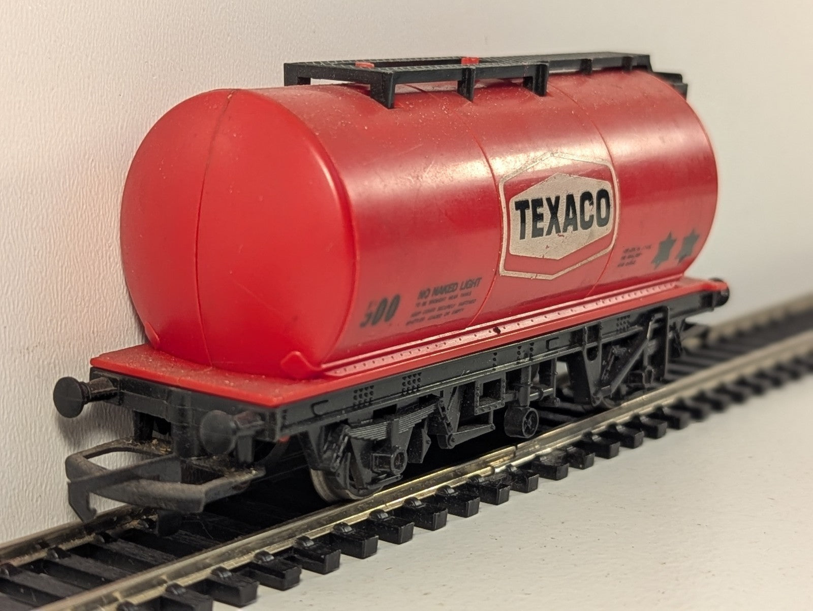 Hornby R231 OO Gauge Texaco Tank Wagon