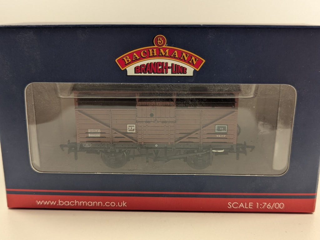 Bachmann Branchline 37-712A BR 8-Ton Cattle Wagon – OO Gauge