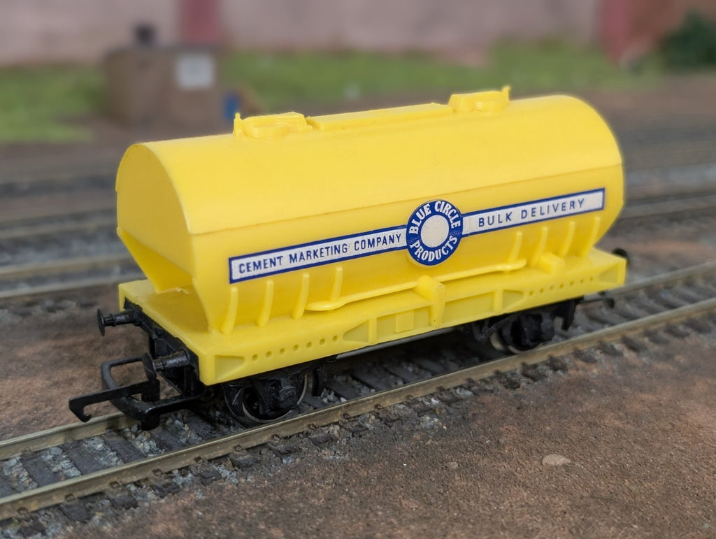 Hornby R564  PCV CEMFLO Cement Wagon 'Blue Circle Cement'