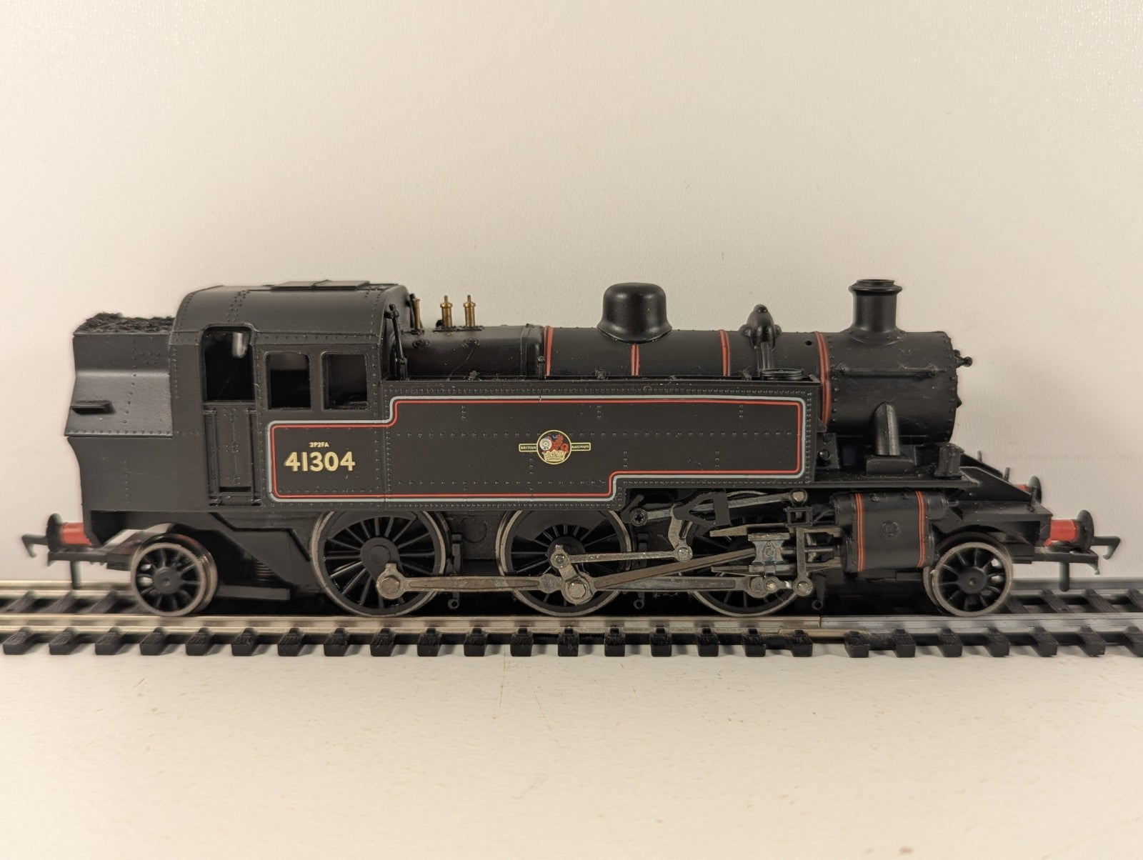 Bachmann 31-452C OO Gauge Ivatt 2MT Tank 41304 BR Black - Boxed