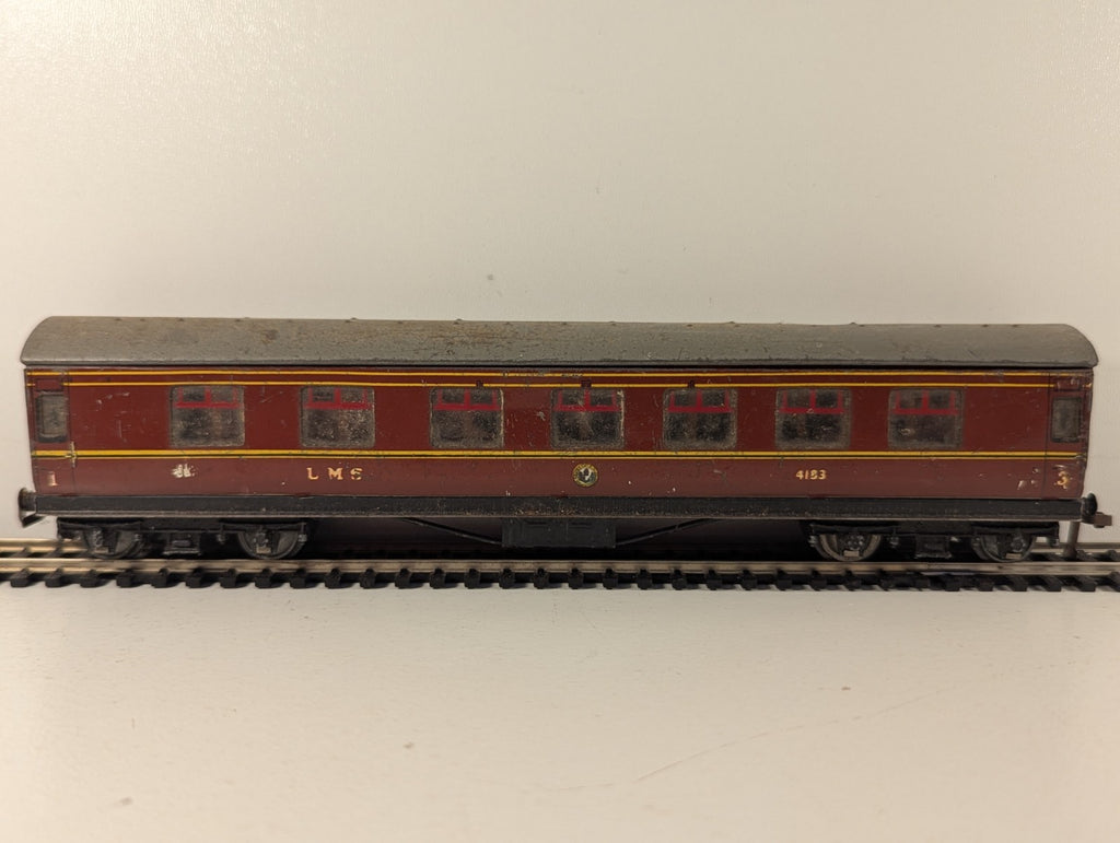 Hornby Dublo 4183 LMS Tinplate Coach OO Gauge